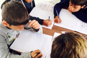 Proseguono i laboratori di lingua italiana per i bambini rom organizzati da Anteas e Anolf di Lecce